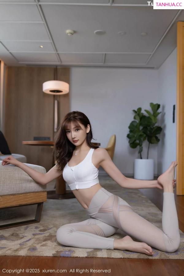 陆萱萱  [XiuRen]高清写真图 2025.05.29 No.10343 陆萱萱 情趣睡服第11张图片